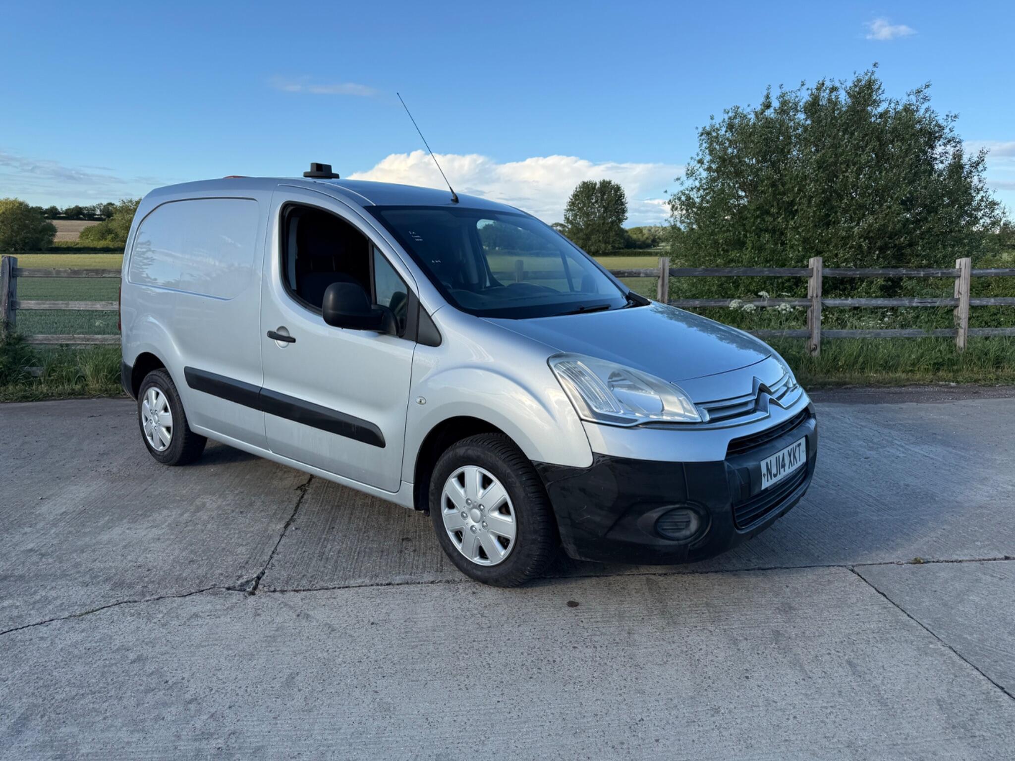Citroen Berlingo 1.6 HDi 850 Enterprise L1 5dr — photo 54 of 92